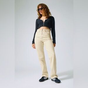 WEEKDAY ROWE Extra High Straight Jeans Tinted Ecru